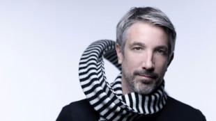 Apr&egrave;s son licenciement de France Inter, Meurice rebondit sur Nova