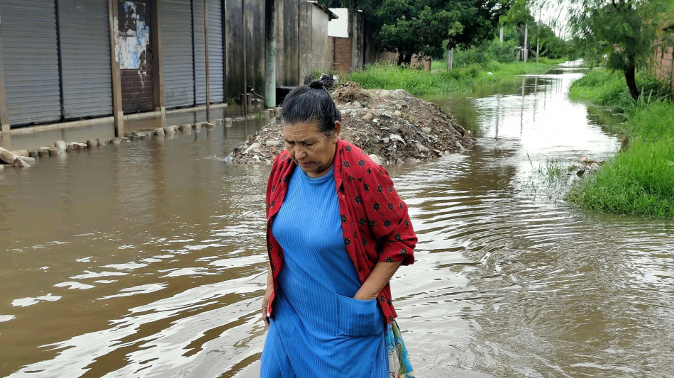Bolivia, Arce dichiara l'emergenza nazionale per le piogge