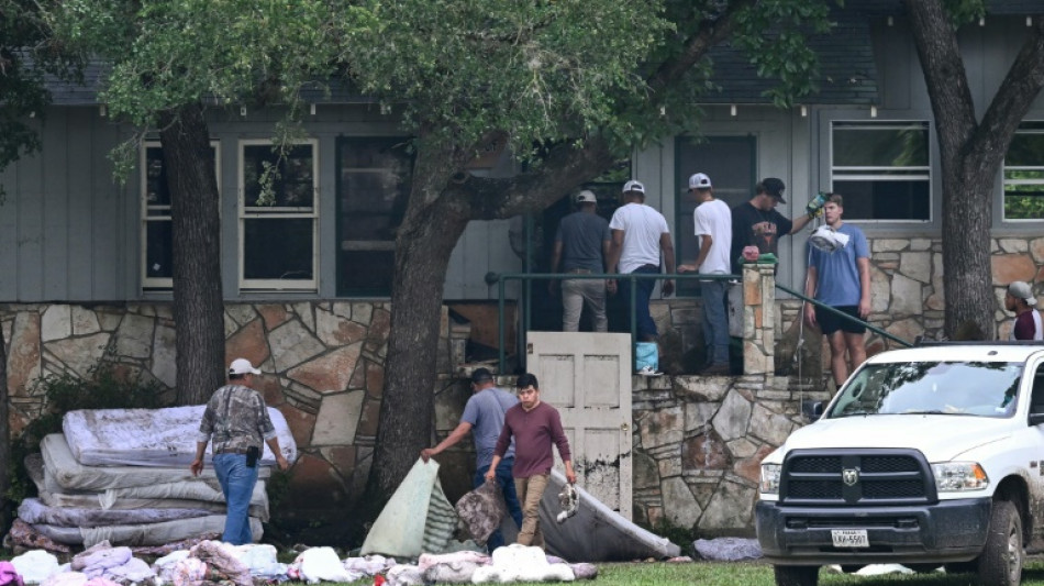 Zahl der Todesopfer nach Flutkatastrophe in Texas auf über 100 gestiegen