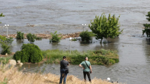 Ucr&acirc;nia retira moradores de &aacute;reas afetadas por destrui&ccedil;&atilde;o parcial de represa
