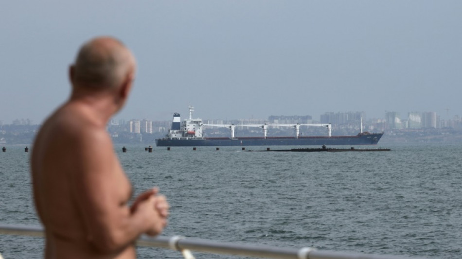 Erstes Schiff mit ukrainischem Getreide verl&auml;sst Hafen von Odessa 