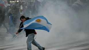 Argentinien: Polizei geht mit Tr&auml;nengas und Gummigeschossen gegen Proteste vor