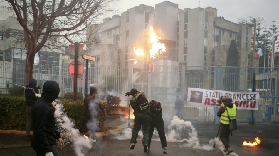 Franz&ouml;sischer Innenminister nach Protesten zu "Autonomie" f&uuml;r Korsika bereit