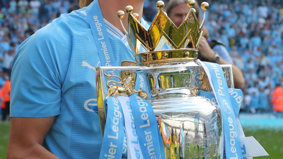 Calcio: Soucek salva un raccattapalle, Haaland gi&agrave; a raffica