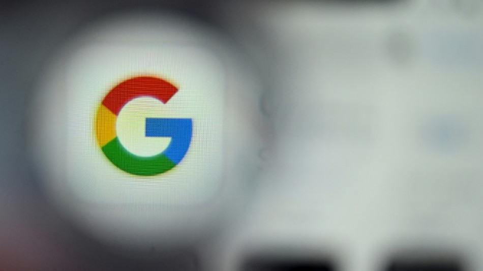 Donn&eacute;es personnelles et IA: Google r&eacute;colte, l'Europe enqu&ecirc;te