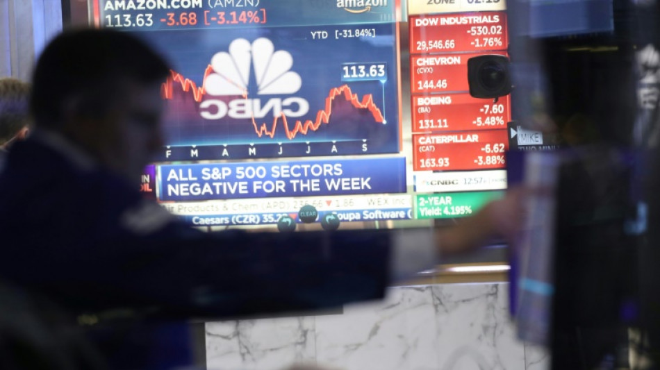 Wall Street finit en forte baisse, le Dow Jones au plus bas de l'ann&eacute;e en cl&ocirc;ture