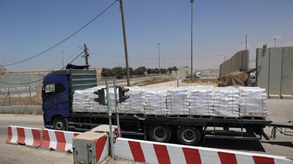 Media, aiuti umanitari a Gaza al livello pi&ugrave; basso da dicembre