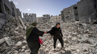 "Llorar es in&uacute;til", los palestinos que regresan a Jan Yunis constatan la destrucci&oacute;n