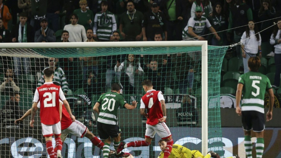 Arsenal draw at Sporting, Roma beat Sociedad in Europa League
