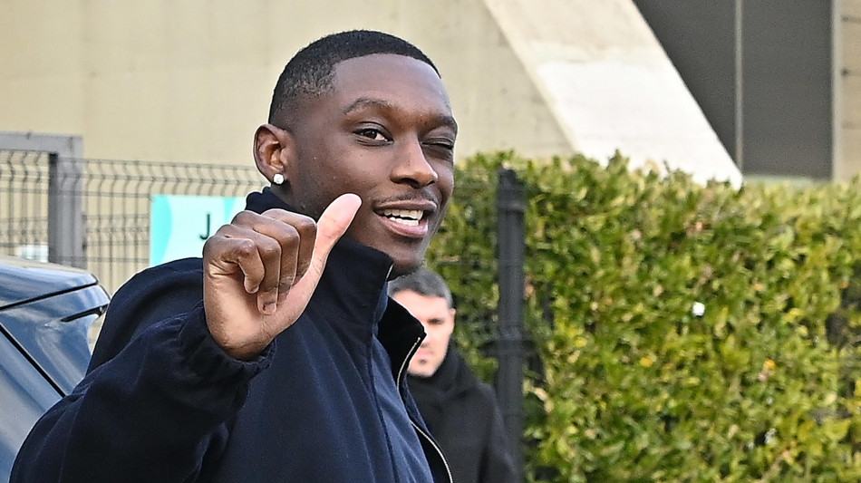 Calcio: Kolo Muani per 6 mesi alla Juventus, ora &egrave; ufficiale