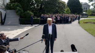 Media, Trump valuta possibili nuovi finanziamenti per Kiev