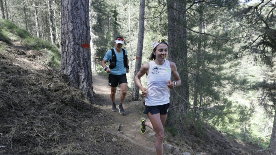 GR 20: l'incroyable l&eacute;g&egrave;ret&eacute; d'Anne-Lise Rousset, qui pulv&eacute;rise le record