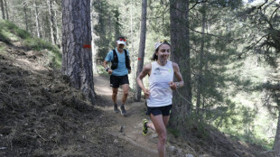 GR 20: l'incroyable l&eacute;g&egrave;ret&eacute; d'Anne-Lise Rousset, qui pulv&eacute;rise le record