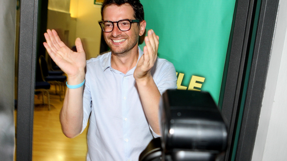 Guerra il sindaco pi&ugrave; amato, Fedriga al top fra i governatori