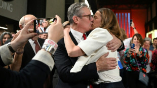 Elections britanniques: s&eacute;v&egrave;rement battu, Rishi Sunak c&egrave;de la place &agrave; Keir Starmer