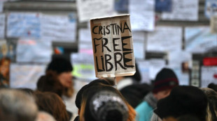 'Argentina com Cristina': milhares de manifestantes vão às ruas em apoio à ex-presidente