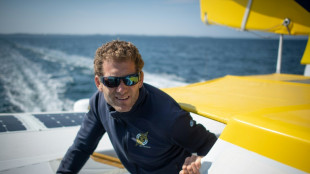 Route du Rhum: Charles Caudrelier retient son souffle avec l'apn&eacute;iste Arnaud Jerald