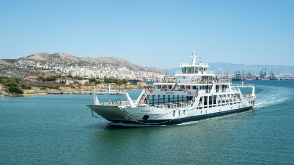 Zwei Tote bei Waldbr&auml;nden auf griechischer Insel Salamis
