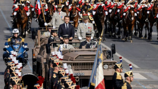 Parade zum franz&ouml;sischen Nationalfeiertag unter verst&auml;rkten Sicherheitvorkehrungen
