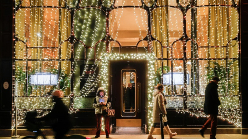 France: le climat des affaires "s'assombrit davantage" en d&eacute;cembre, selon l'Insee 