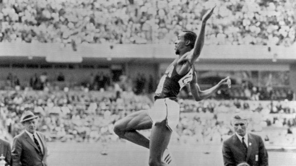 Le saut du si&egrave;cle: la m&eacute;daille d'or de Bob Beamon vendue &agrave; 441.000 dollars