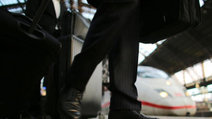 Umfrage: Bahnkunden fordern p&uuml;nktliche Z&uuml;ge und saubere Toiletten