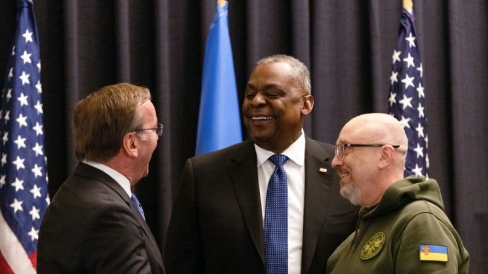 Zelensky r&eacute;clame des chars aux alli&eacute;s &agrave; Ramstein pour "arr&ecirc;ter le mal"