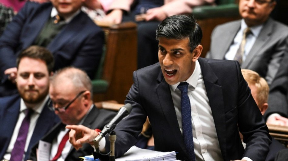 Congresso brit&acirc;nico aprova projeto de premi&ecirc; de enviar migrantes para Ruanda