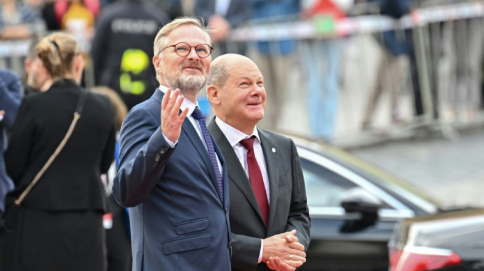 Gipfel von mehr als 40 europ&auml;ischen L&auml;ndern gegen Putin