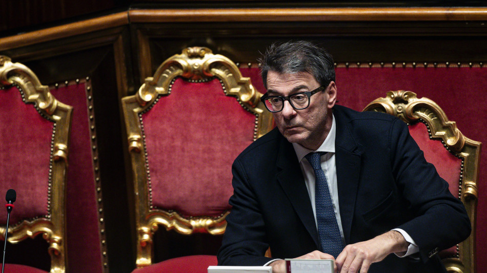 Giorgetti, revisione delle regole della manovra &egrave; necessaria