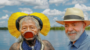 'Ainda h&aacute; muito a ser feito' para os ind&iacute;genas, admite Lula ao cacique Raoni