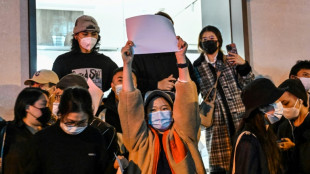 China censura informaci&oacute;n sobre ola  de protestas contra confinamientos