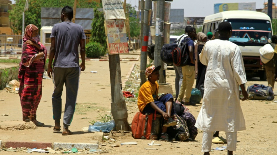 Siguen los combates en Sud&aacute;n pese a los llamamientos a un alto el fuego