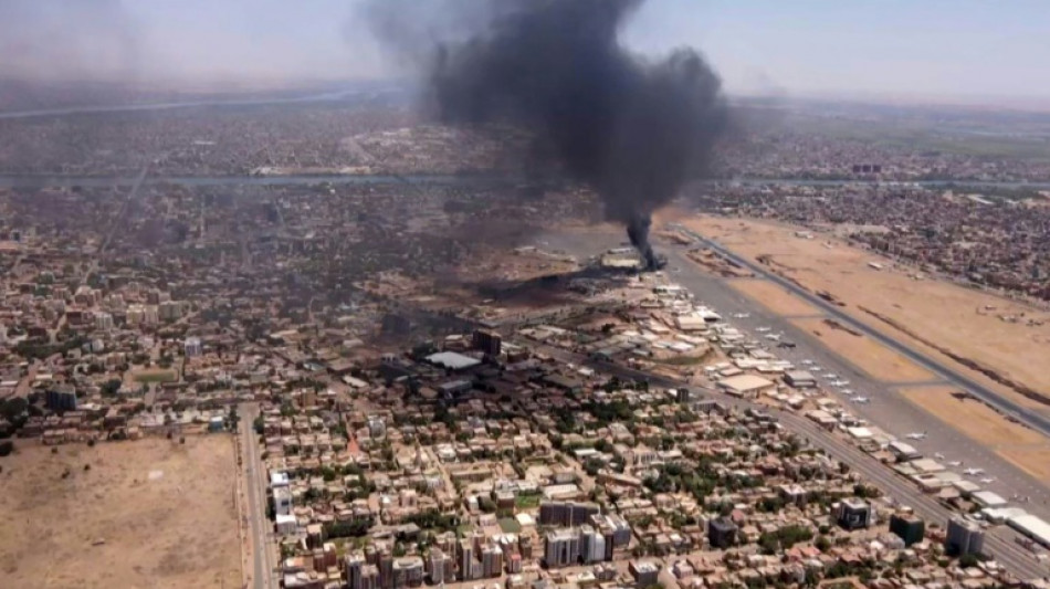 US, other nations scramble to evacuate citizens as Sudan battles rage