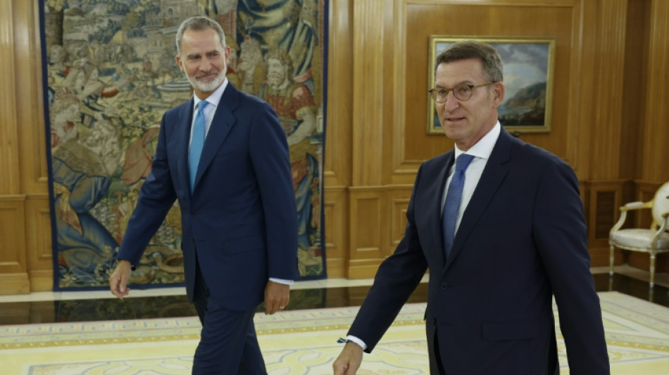 Spanish king calls on right-wing leader to try to form govt