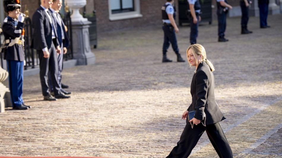 Lungo colloquio Meloni-Trump alla cena dei leader Nato