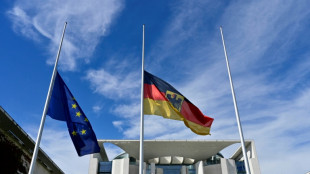 Wegen Begr&auml;bnis der Queen Trauerbeflaggung an Bundesbeh&ouml;rden angeordnet