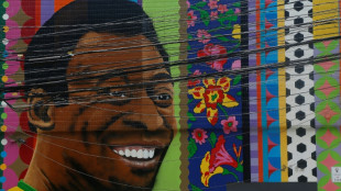 Foot: Pel&eacute;, hospitalis&eacute;, se sent "fort, et plein d'espoir"