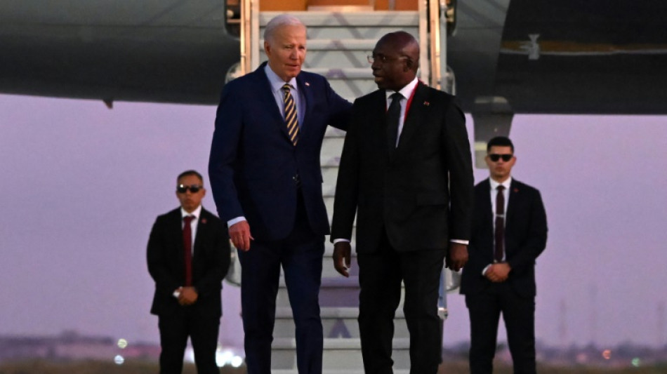 Biden chega a Angola em 1&ordf; e &uacute;nica visita de seu mandato &agrave; &Aacute;frica
