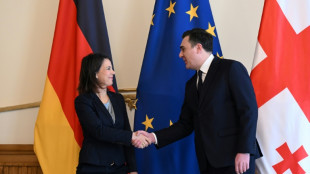 G&eacute;orgie: des r&eacute;formes sont "essentielles" pour l'adh&eacute;sion &agrave; l'UE (Baerbock) 