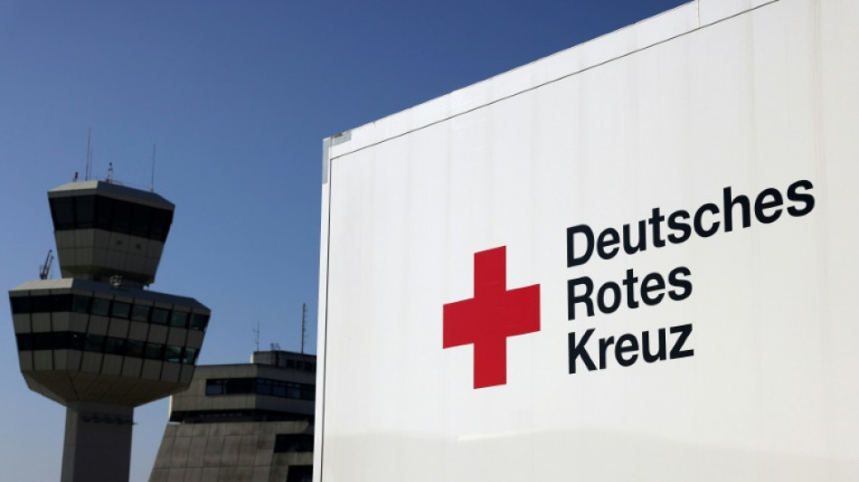 Sozialverb&auml;nde protestieren vor Reichstag gegen Budgetk&uuml;rzung