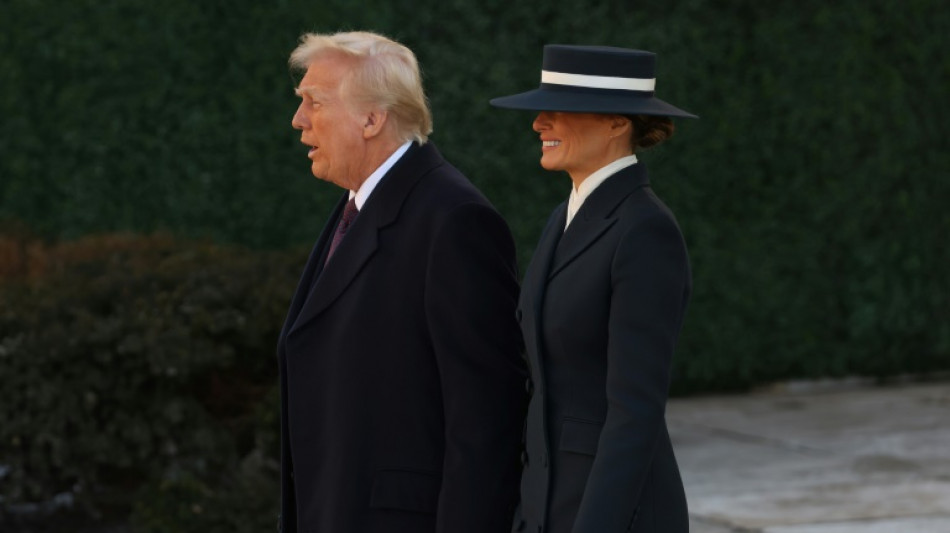 Lanzamiento de critpomonedas de Trump genera cr&iacute;ticas en el sector