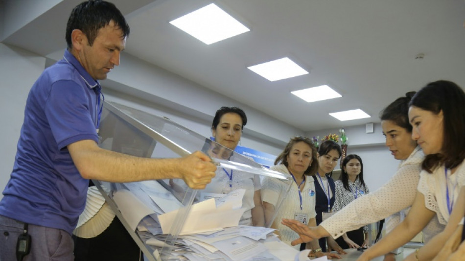 Usbeken stimmen mit gro&szlig;er Mehrheit f&uuml;r Verfassungsreferendum