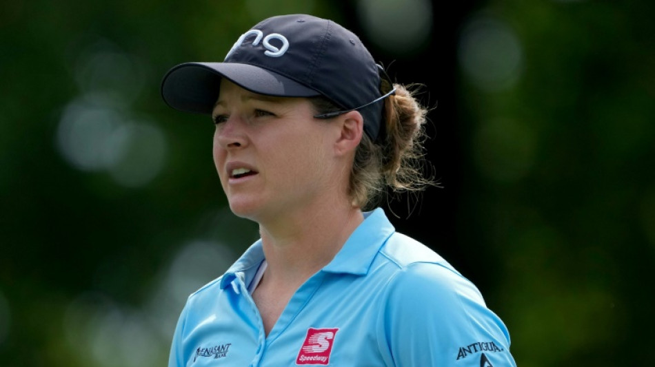 American Ewing fires 67 to seize one-stroke LPGA lead