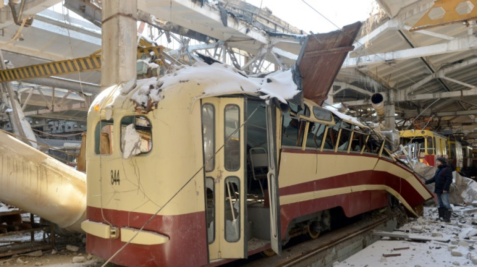 Ukraine: les forces russes resserrent l'&eacute;tau sur Kiev, bloquent Marioupol