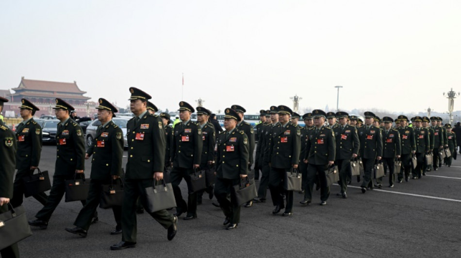 China diz que apertar&aacute; o cerco em torno de Taiwan se o separatismo aumentar