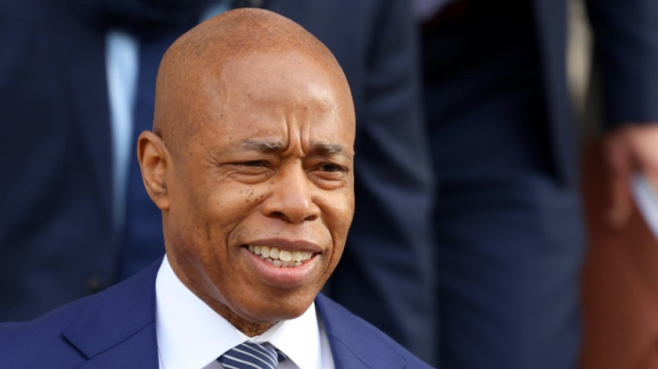 Un juez aplaza el jucio contra el alcalde de Nueva York, pero declina anular los cargos por corrupci&oacute;n