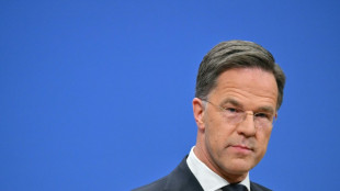 Trump n&atilde;o minou compromisso de defesa coletiva na Otan, diz seu chefe &agrave; AFP