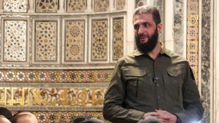 V&aacute;rios ex-rebeldes, incluindo jihadistas estrangeiros, s&atilde;o nomeados oficiais do Ex&eacute;rcito s&iacute;rio