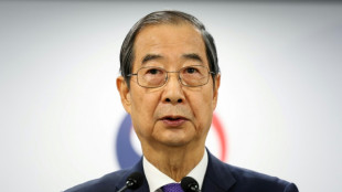Oposi&ccedil;&atilde;o sul-coreana apresenta mo&ccedil;&atilde;o de impeachment do presidente interino